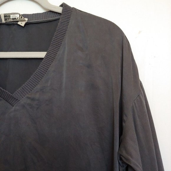 Go Silk 100% gray black silk long sleeve raw hem v-neck tunic medium - Picture 7 of 11